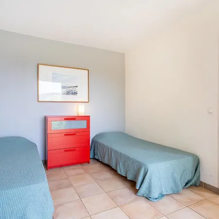 Du Temple By Interhome * Le Lavandou