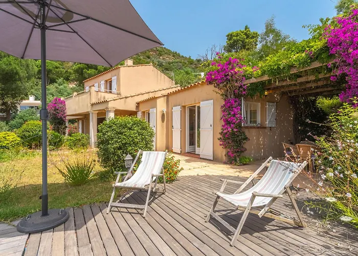 Du Temple By Interhome * Le Lavandou