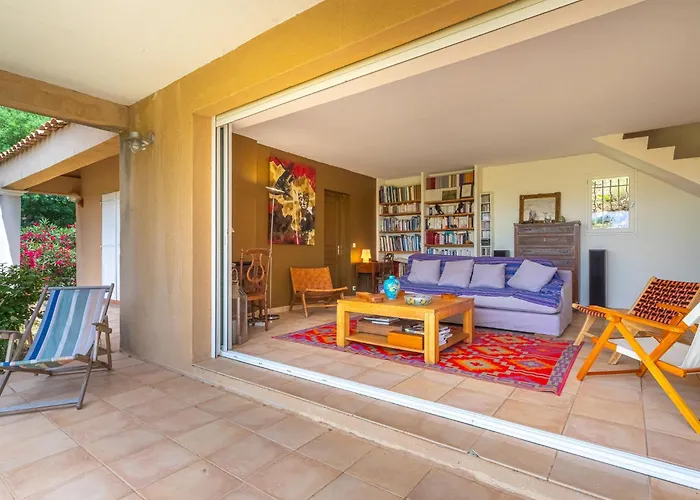 Villa Du Temple By Interhome Le Lavandou